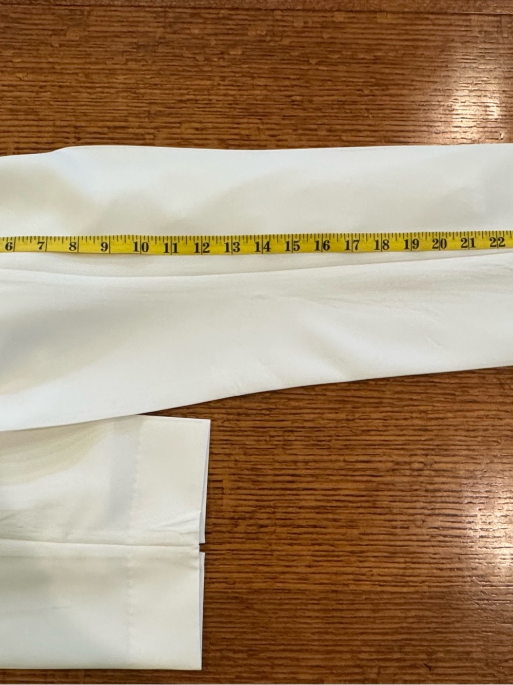 Neiman Marcus Lined Cropped White Ankle Pant - Picture 6 of 9
